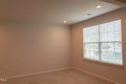 1505 Newpoint Dr, Durham, NC 27713 photo 17