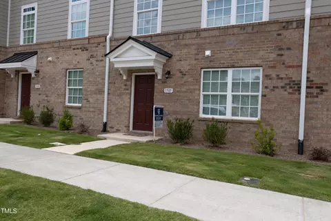 1505 Newpoint Dr, Durham, NC 27713
