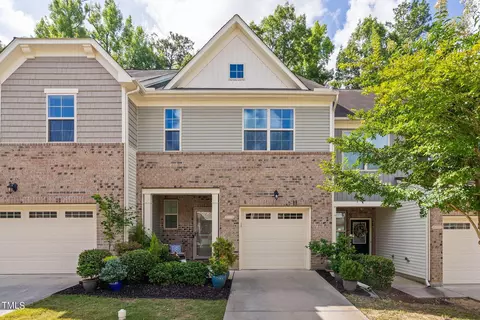 1109 Contessa Dr, Cary, NC 27513