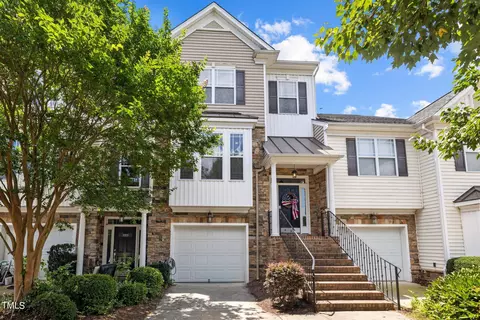 9905 Precious Stone Dr, Wake Forest, NC 27587