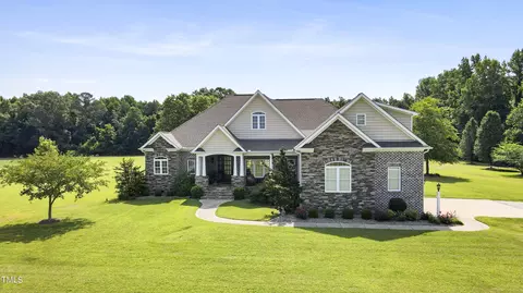 7757 Brame Rd, Kenly, NC 27542