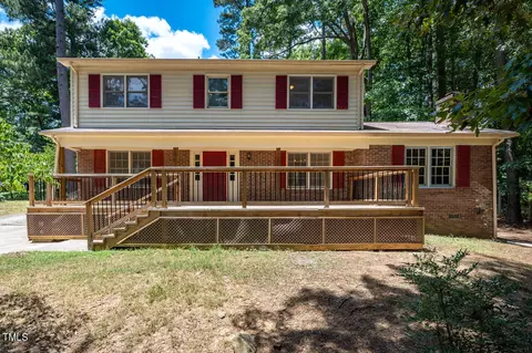 404 Landerwood Ln, Chapel Hill, NC 27517