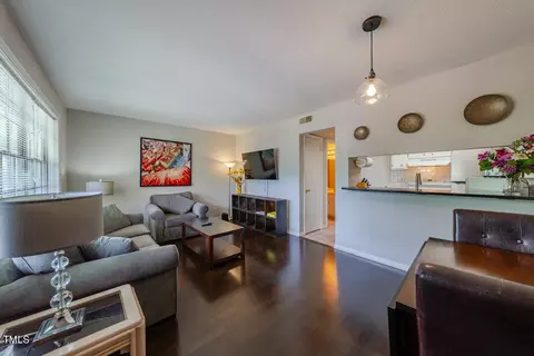 807 W Trinity Ave #211, Durham, NC 27701