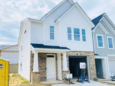 537 Barrington Row Ave #226, Zebulon, NC 27597
