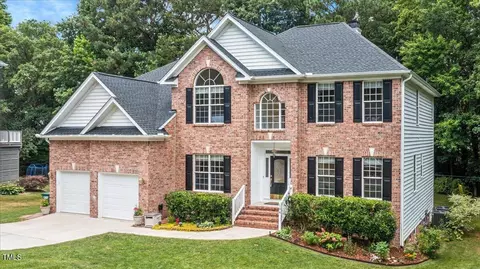 104 Park York Ln, Cary, NC 27519