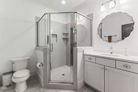 Bath - 409 Teague St, Wake Forest, NC 27587 photo 5 of 7