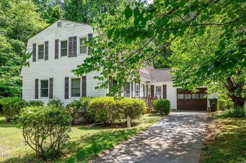 711 Cottage Pl, Burlington, NC 27217