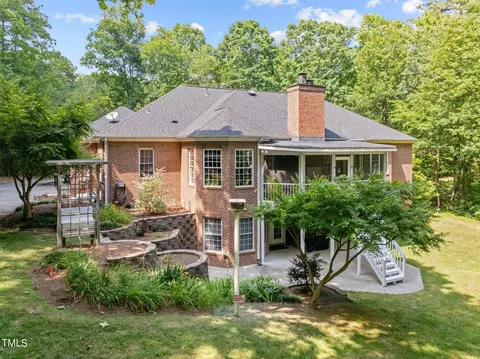 5411 Sky Lane Dr, Durham, NC 27704