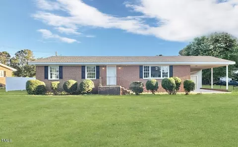 121 Hunter Dr, Broadway, NC 27505