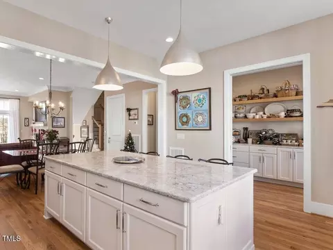 133 E Park St, Cary, NC 27511 photo 8