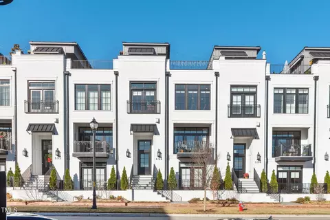 133 E Park St, Cary, NC 27511 photo 1