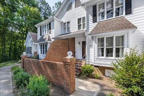 3834 Carnegie Ln, Raleigh, NC 27612