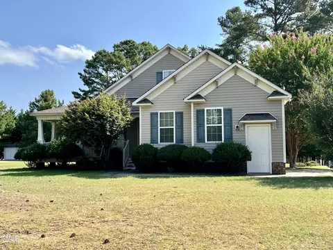 15 Coconut Cir, Smithfield, NC 27577