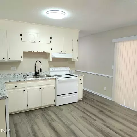 500 Saints St, Dunn, NC 28334 photo 5