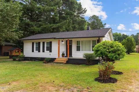 211 Viverette Ave, Battleboro, NC 27809