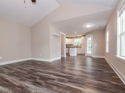 205 E Holmes St, Benson, NC 27504 photo 8