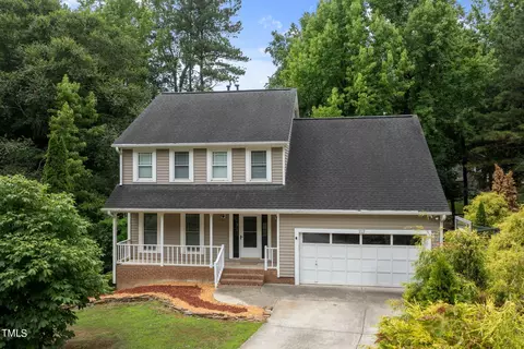 112 Airlie Ct, Cary, NC 27513