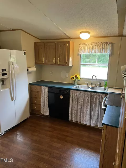 7729 Strickland Rd, Bailey, NC 27807 photo 4