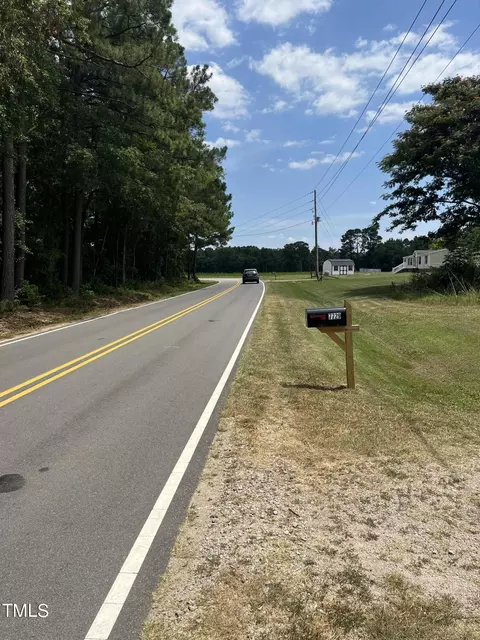 7729 Strickland Rd, Bailey, NC 27807 photo 8
