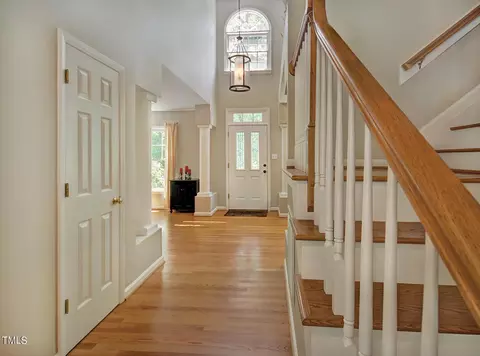 209 Oxford Hills Dr, Chapel Hill, NC 27514