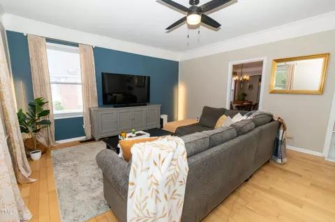 202 W C St, Erwin, NC 28339 photo 4