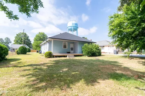 202 W C St, Erwin, NC 28339 photo 20
