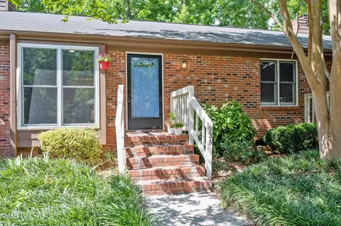 5500 Fortunes Ridge Dr #93B, Durham, NC 27713