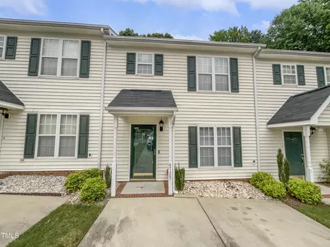 4725 Tanglewood Oaks St, Raleigh, NC 27610