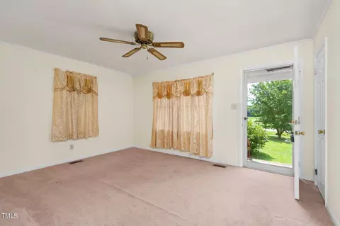 607 3rd St, Spring Hope, NC 27882 photo 4