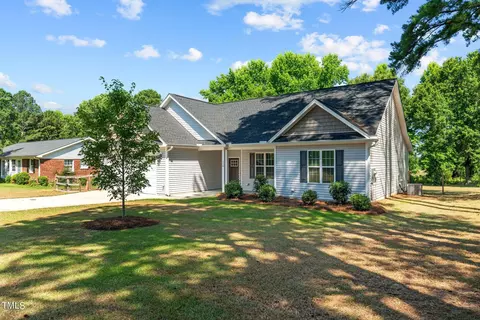 116 Highland Dr, Lillington, NC 27546