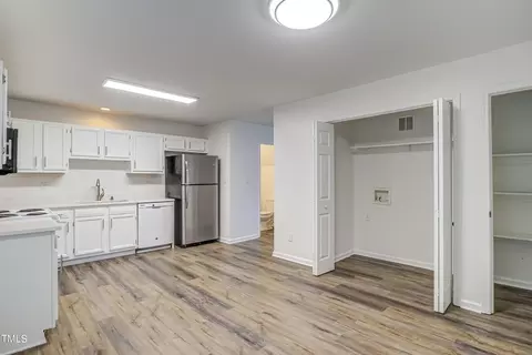 Kitchen - 1104 E Geer St, Durham, NC 27704 photo 6 of 6