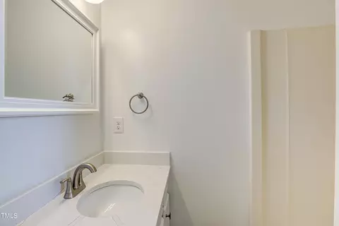 Bath - 1104 E Geer St, Durham, NC 27704 photo 3 of 5
