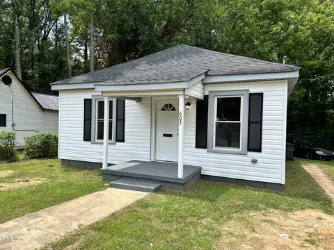 602 High Street St, Henderson, NC 27536