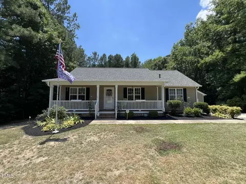 308 Gordon Farm Dr, Benson, NC 27504
