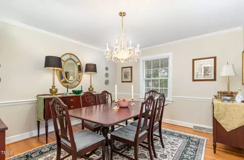 Dining - 2901 Augusta Ct, Raleigh, NC 27607 photo 2 of 2
