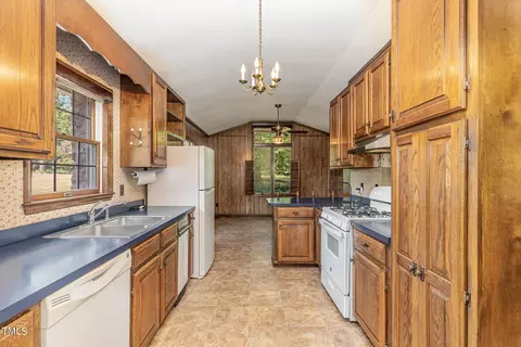 Kitchen - 8450 Perry Rd, Graham, NC 27253 photo 2 of 3