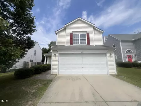 1612 Pebble Ridge Dr, Raleigh, NC 27610