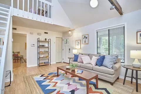 21 Gleewood Pl E, Durham, NC 27713 photo 9