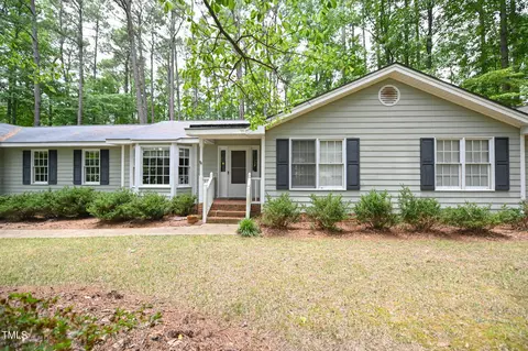 119 Stonehenge Dr, Clayton, NC 27520