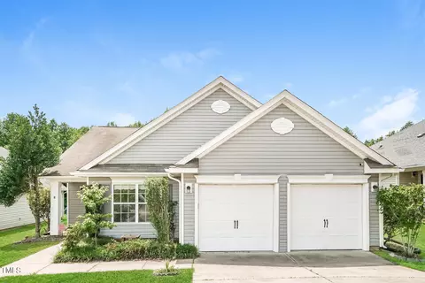 699 Averasboro Dr, Clayton, NC 27520