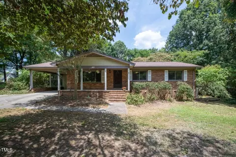 103 Landsbury Dr, Durham, NC 27707
