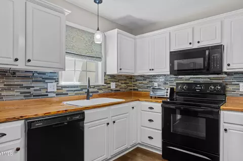 320 Jared Dr, Angier, NC 27501 photo 10