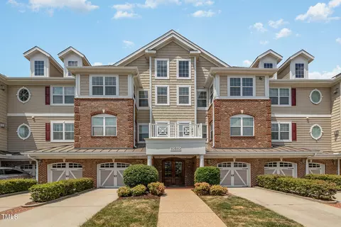 10510 Rosegate Ct #105, Raleigh, NC 27617