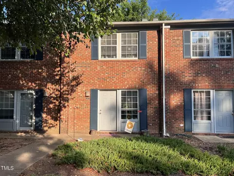131 Coleridge Ct, Carrboro, NC 27510