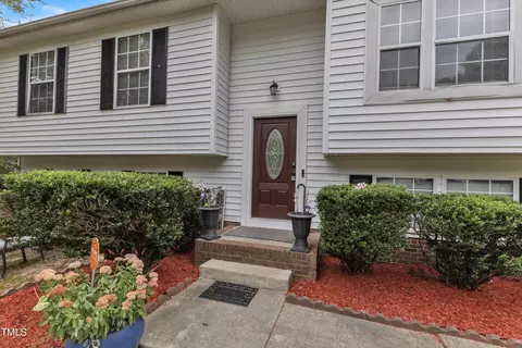 Exterior - 101 Adlett Ln, Durham, NC 27703 photo 2 of 9