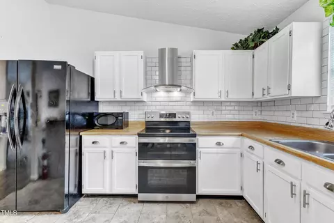 Kitchen - 101 Adlett Ln, Durham, NC 27703 photo 5 of 5