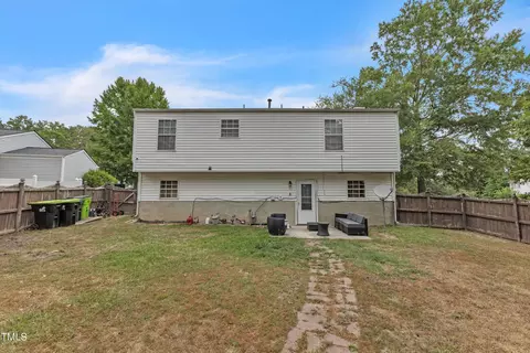 Exterior - 101 Adlett Ln, Durham, NC 27703 photo 3 of 9