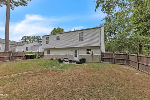 Exterior - 101 Adlett Ln, Durham, NC 27703 photo 4 of 9