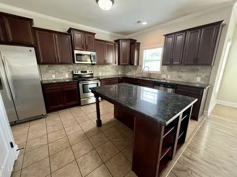 176 Sharpstone Ln, Clayton, NC 27527 photo 7