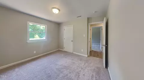 519 Walton St, Durham, NC 27703 photo 6